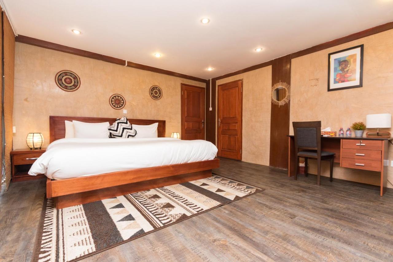 The Palms At Prampram Villa Екстериор снимка