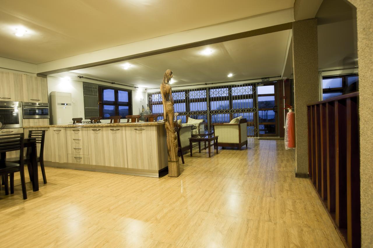 The Palms At Prampram Villa Екстериор снимка